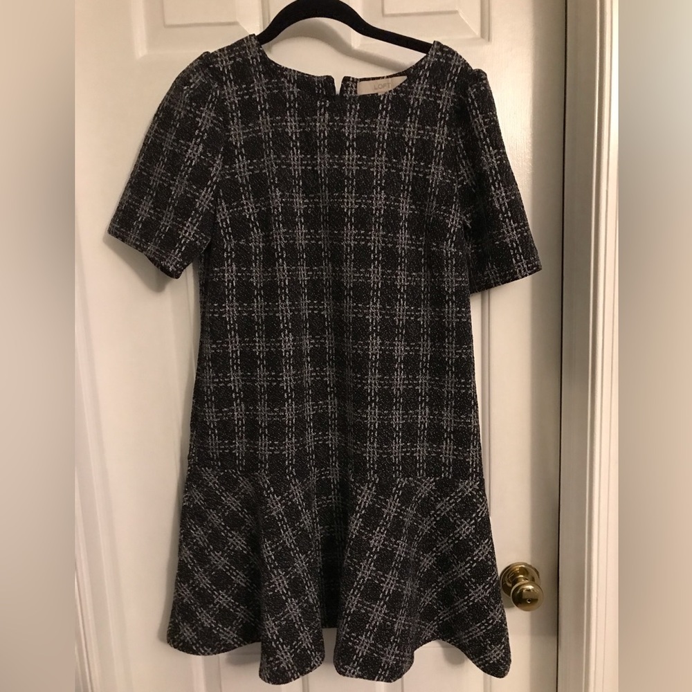 Loft short sleeve dress with ruffle hem